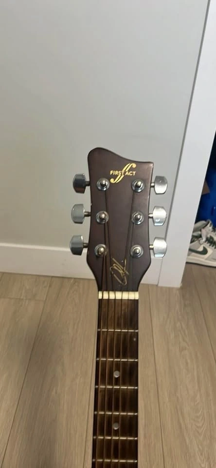 guitar - photo 2