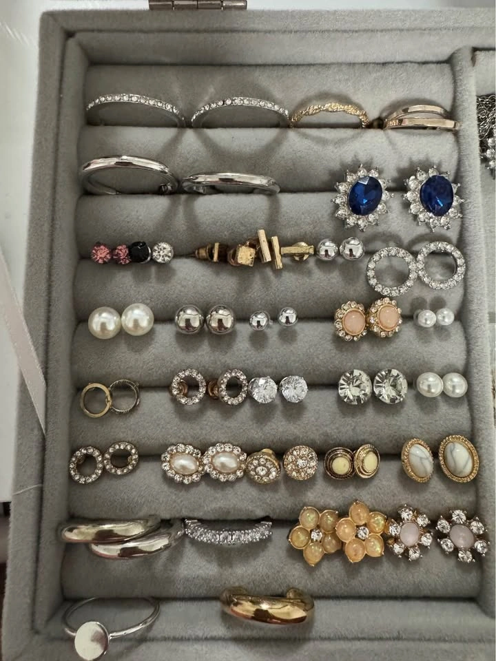 mystery jewelry jar - photo 3
