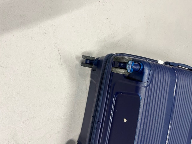 Samsonite Hard-Shell Luggage - photo 2
