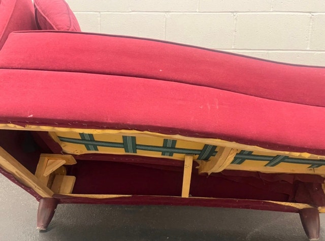 Red Chaise Lounge - photo 4