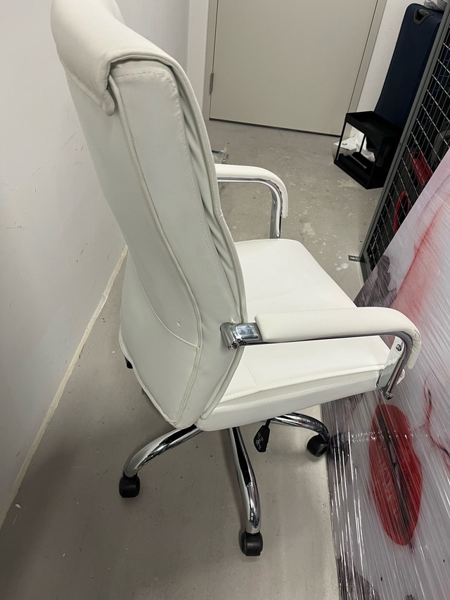 Office Chair - photo 4