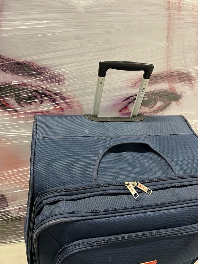 Grant Luggage - photo 3
