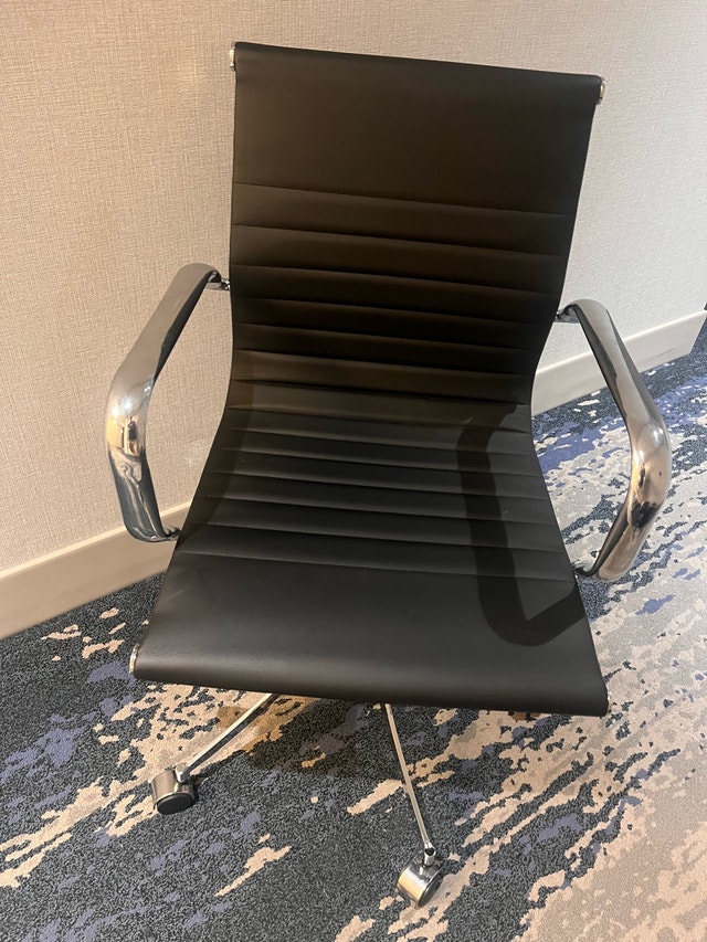 Sunpan Office Chair - photo 2