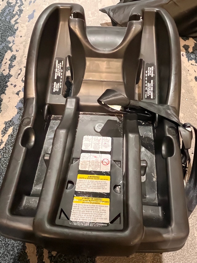 Graco Car Seat Base - photo 3