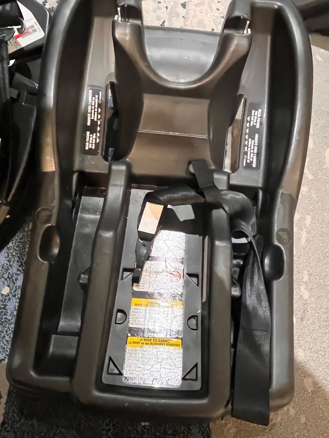 Graco Car Seat Base - photo 5
