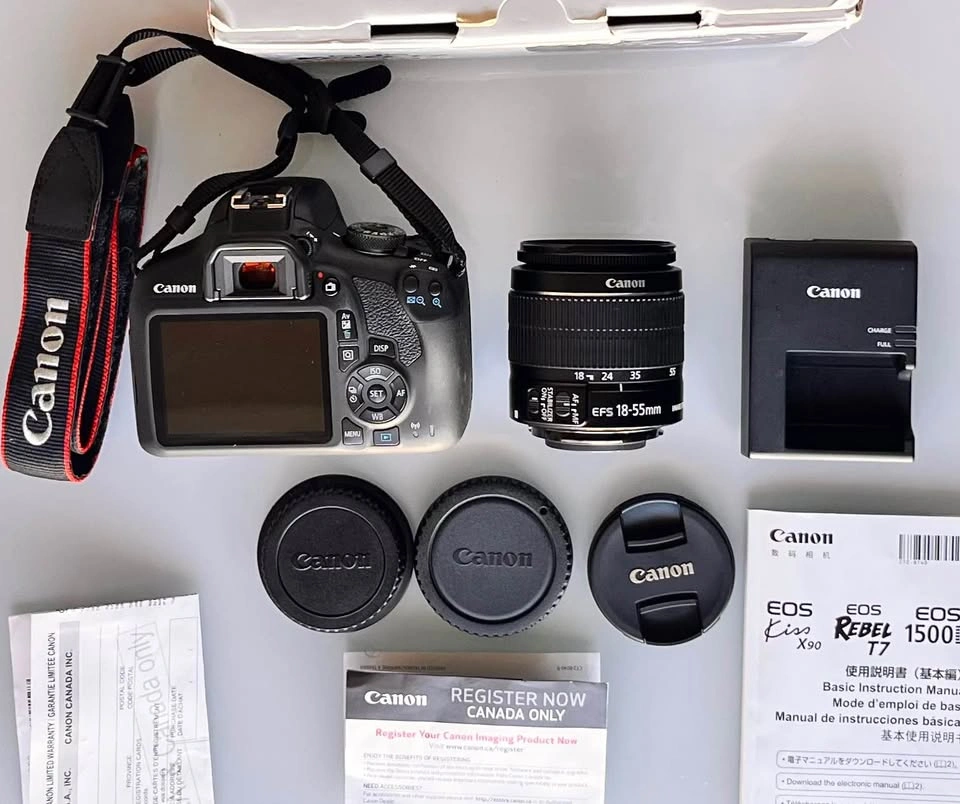 📸 Canon EOS T7 DSLR + 18-55mm IS II Lens – Pristine Condition - photo 3