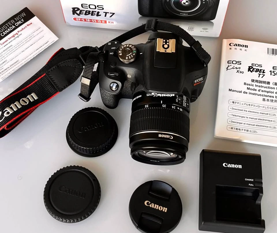📸 Canon EOS T7 DSLR + 18-55mm IS II Lens – Pristine Condition - photo 5