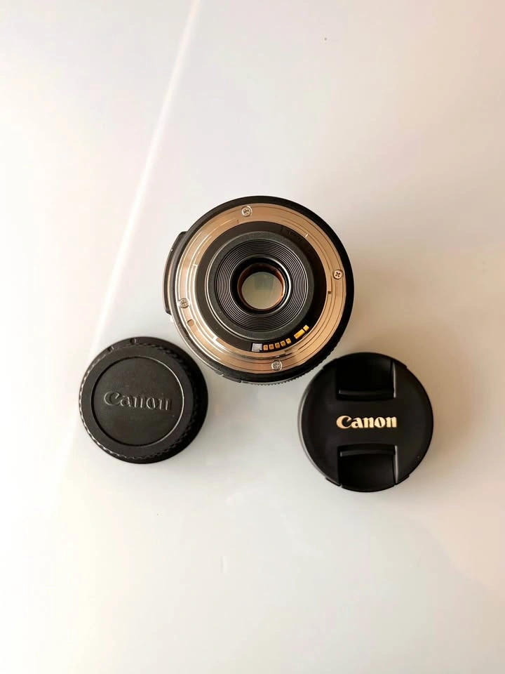 Canon EF-S 18-135mm 1:3.5-5.6 IS STM Zoom Lens - photo 3