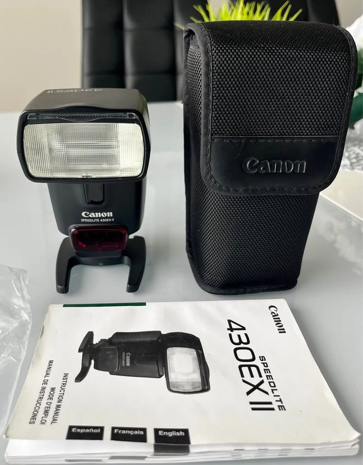 Canon Speedlite 430EX II speedlite - Like-new - photo 2