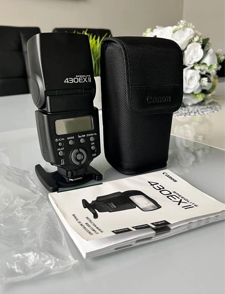 Canon Speedlite 430EX II speedlite - Like-new - photo 3