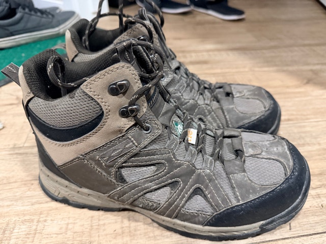 Men's Altra Hiking Boots size 10 - photo 2