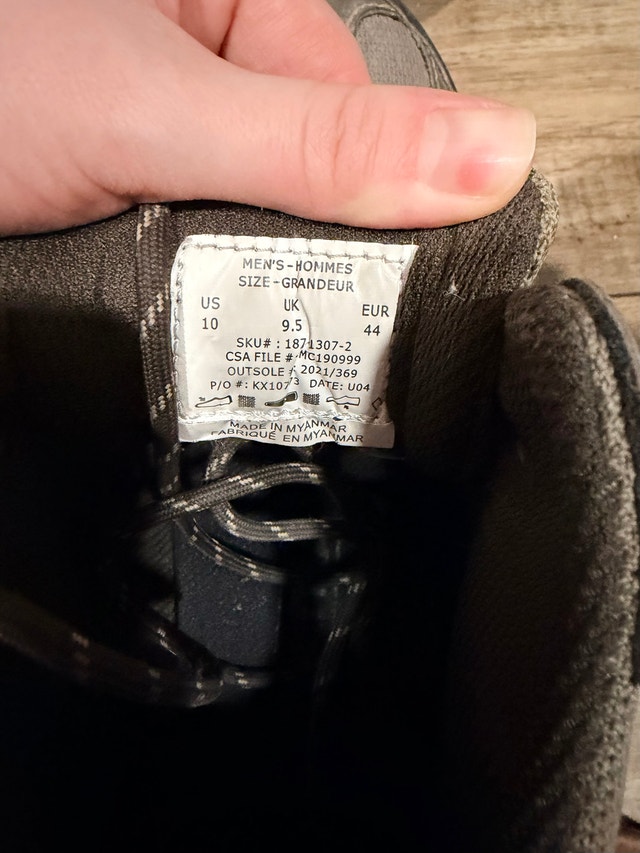 Men's Altra Hiking Boots size 10 - photo 3