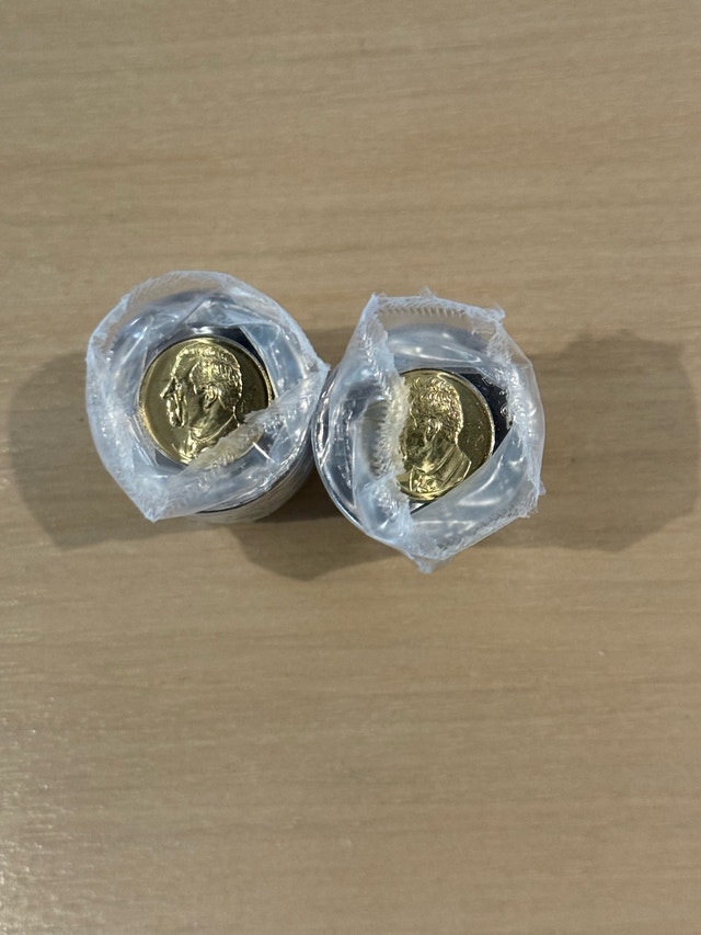 2x Toonie Dollar Coin Rolls Mixed Colour & Non-Coloured - photo 2
