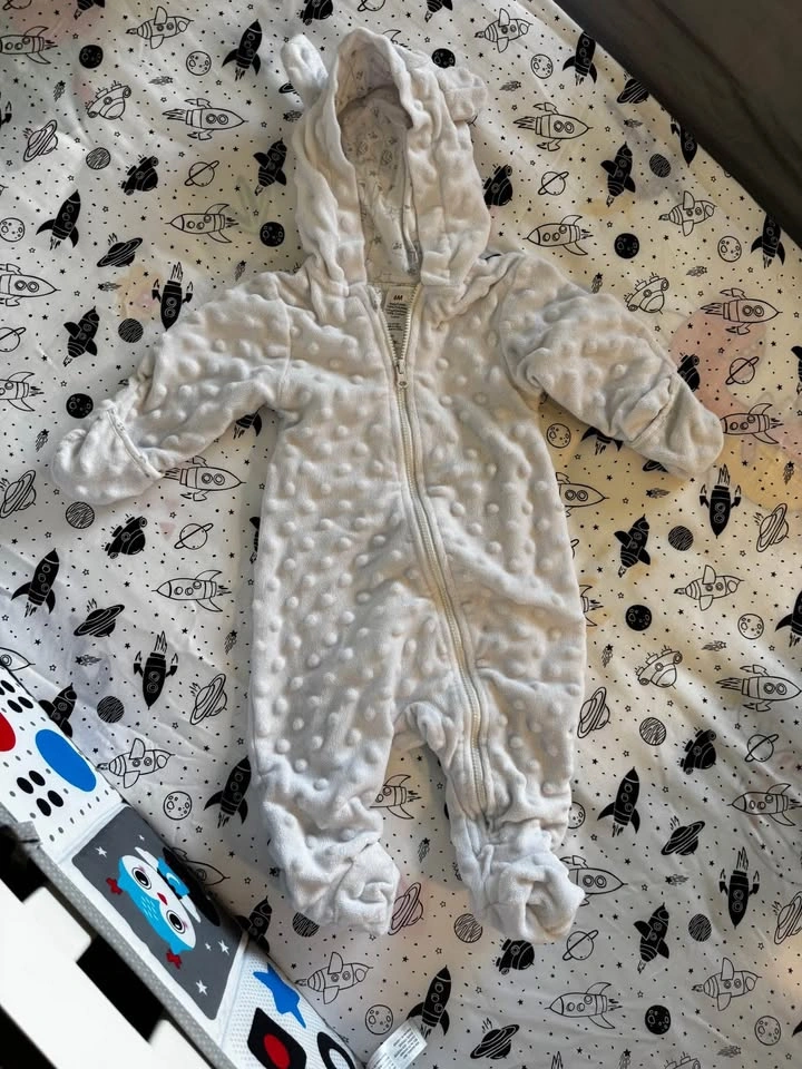 3–6 Month Warm Baby Outfits Bundle - photo 3