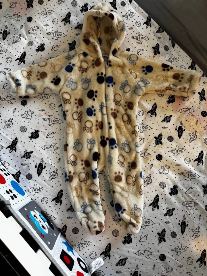 3–6 Month Warm Baby Outfits Bundle - photo 4