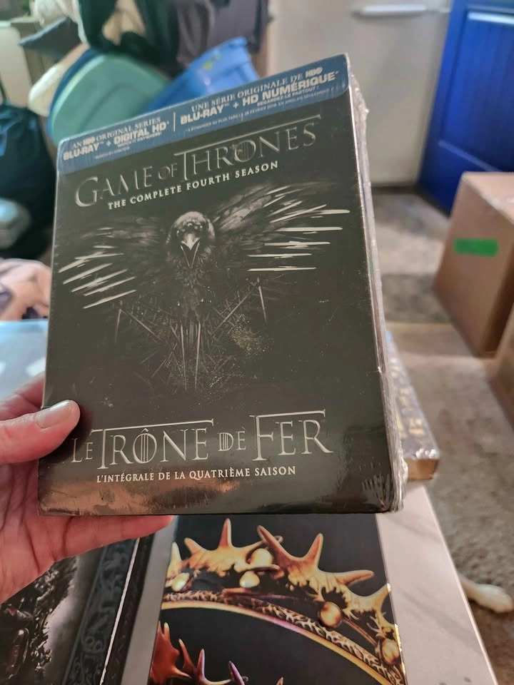 Game of Thrones season 1-5 (1-2 DVD, 3-5 Bluray) - photo 5