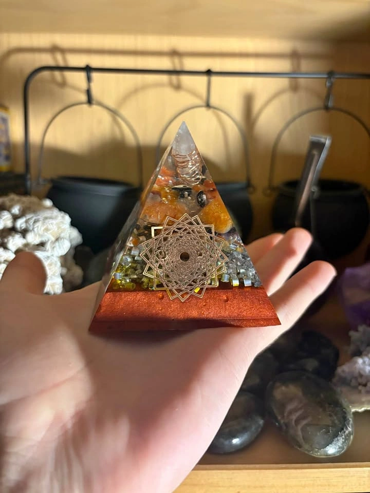 Orgone pyramid
