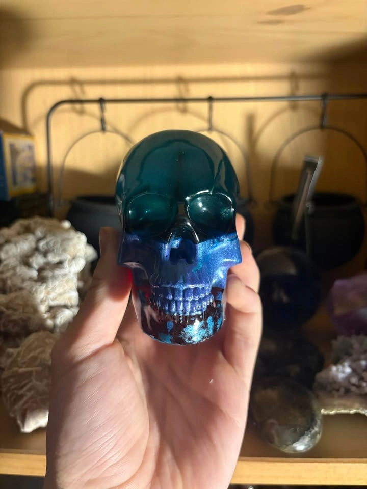 Handmade resin skulls - photo 3