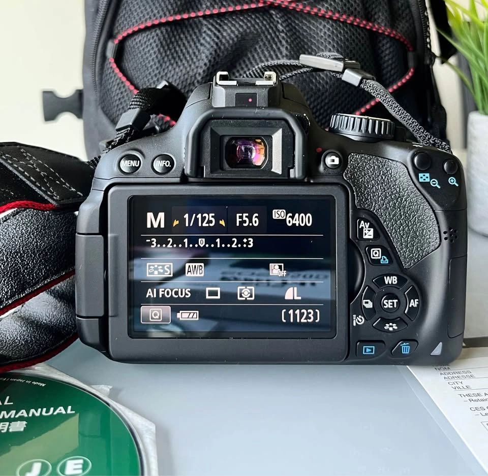 Canon T4i DSLR Kit – Pristine Condition, Ready to Shoot 📸 - photo 2