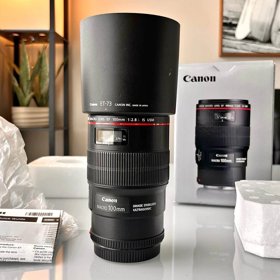 📸Canon Macro EF 100mm f/2.8 L IS USM Lens - Like new