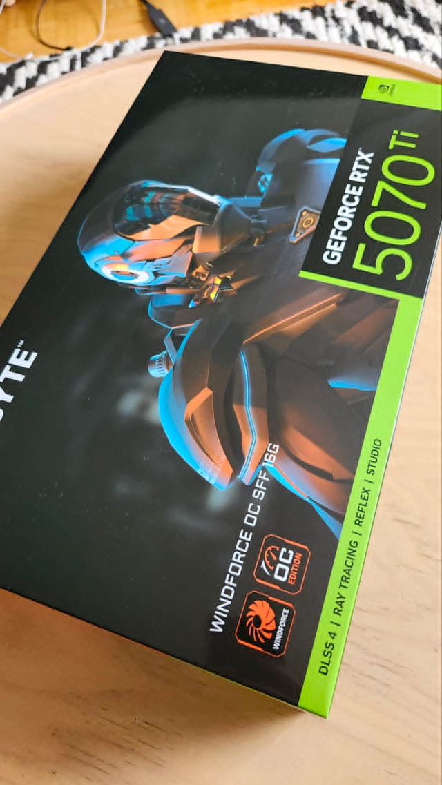 GIGABYTE GeForce RTX 5070 Ti WINDFORCE OC SFF 16G