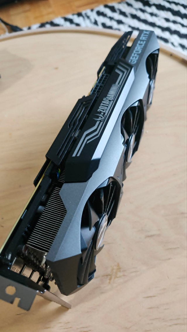ZOTAC GAMING GeForce RTX 3080 AMP Holo 10GB - photo 3