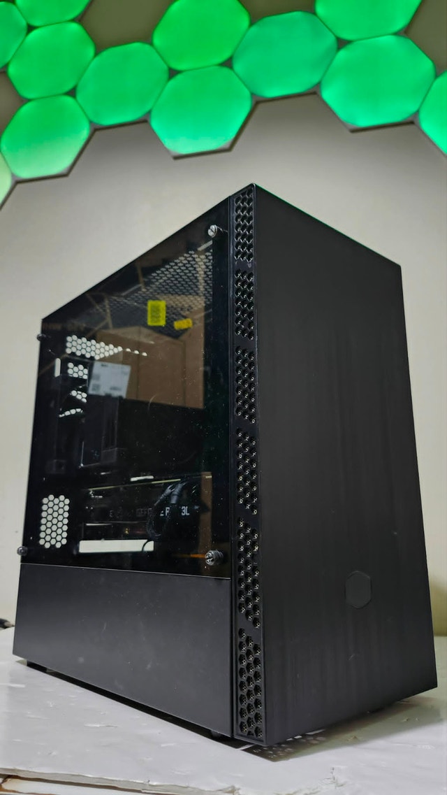 Dark Gaming PC | i5 10400F + RTX 3060TI + 16GB RAM