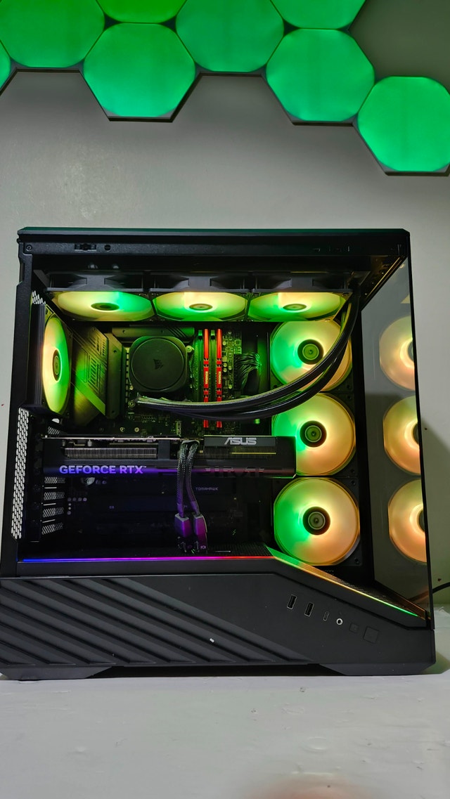 RTX 5070 Gaming PC | Ryzen 5 9600X 32GB DDR5 1TB SSD Gen 4 - photo 4