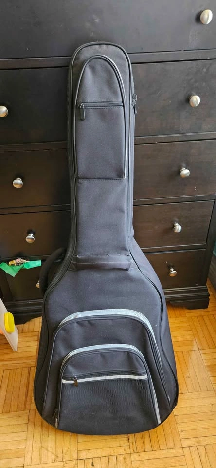Yamaha F325D Acoustic Guitar with Gig Bag, in excellent conditio - photo 3