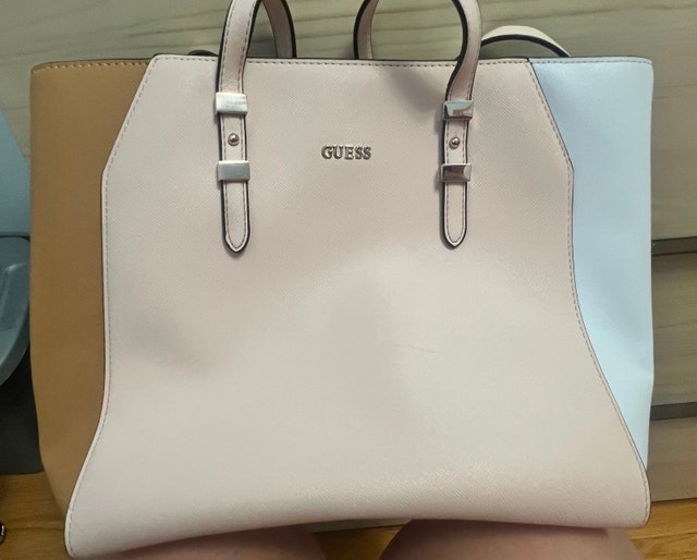 Guess Saffiano Tote Bag - photo 3