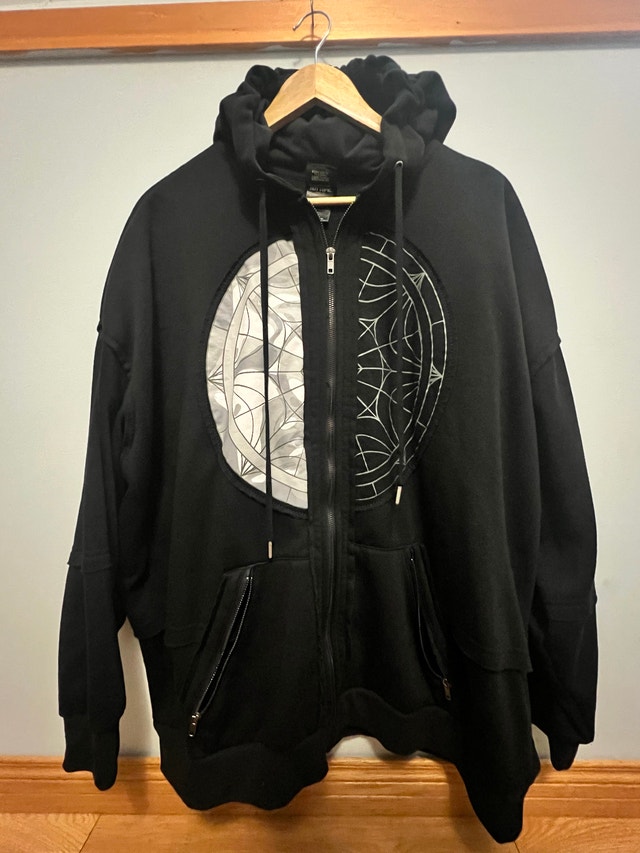 Hot Topic Wednesday Hoodie - photo 3