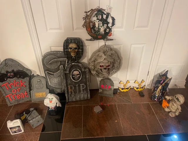Halloween Decorations - light up; fog machine; thumbnail