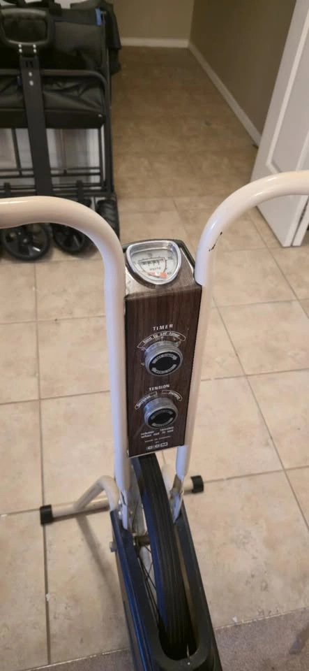 stationary bike - photo 2