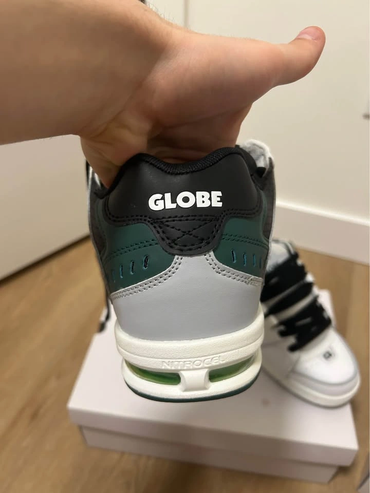 Globe skate shoes (Read description) - photo 3