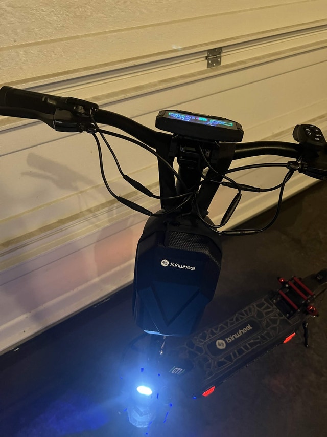 Isinwheel GT1 OFF-ROAD E-Scooter - photo 3