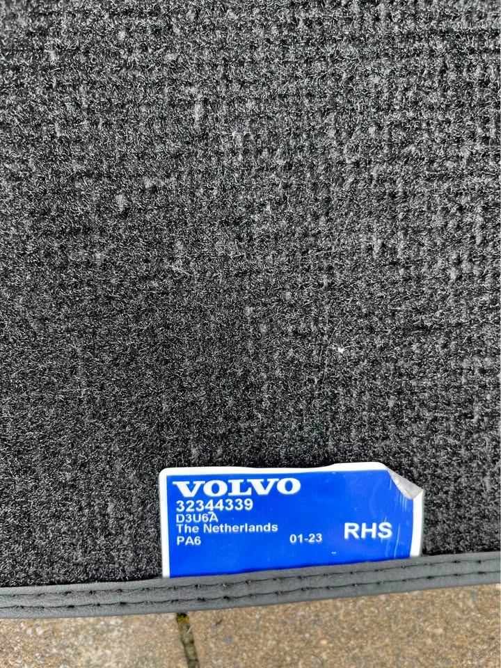 Volvo Car Floor Mats - photo 3