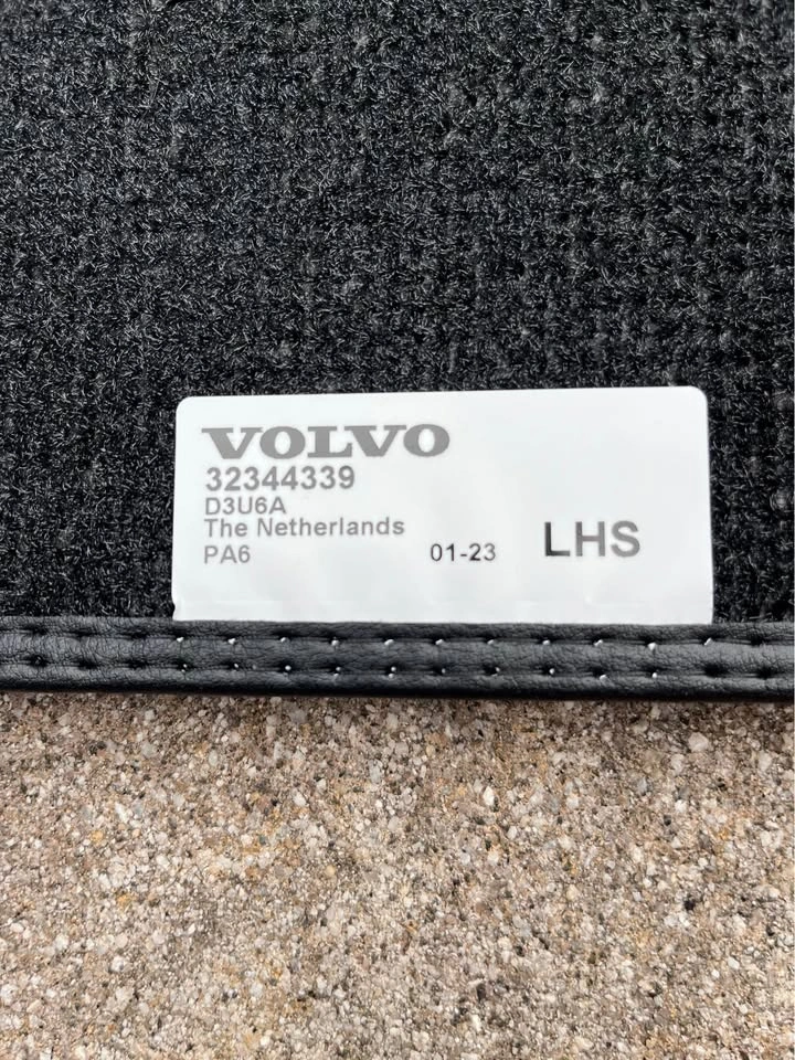 Volvo Car Floor Mats - photo 4