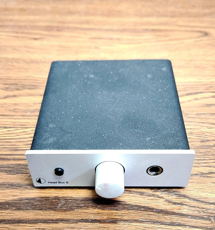 Pro-Ject Head Box S Headphone Amplifier (Hi-Fi Preamp / Amp)