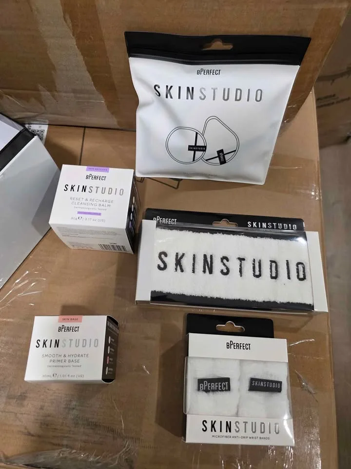 bPerfect Skin Studio Skincare Gift Set – Brand New image indicator(2)