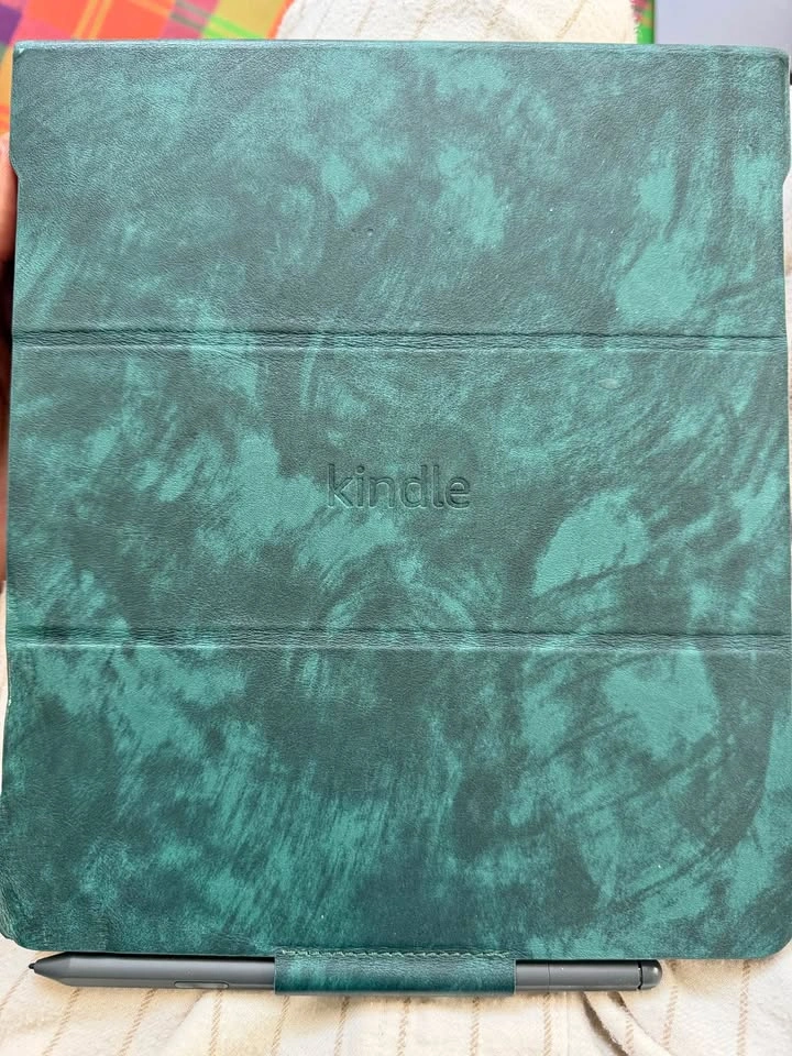 Kindle Scribe leather Cover with Magnetic Attach