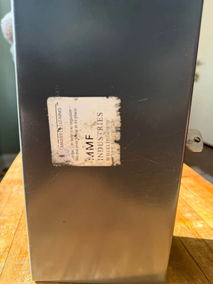 MMF Industries Metal Cash Box with Key - photo 4