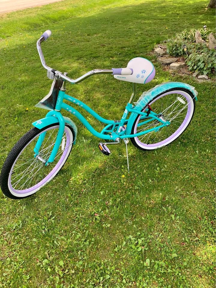 Youth / Women’s 24” Pacific Kulana Beach Cruiser Bike New