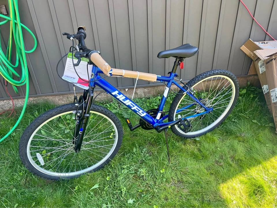 Huffy 26” Rock Creek Mountain Bike, Fits Riders 60”+, Blue