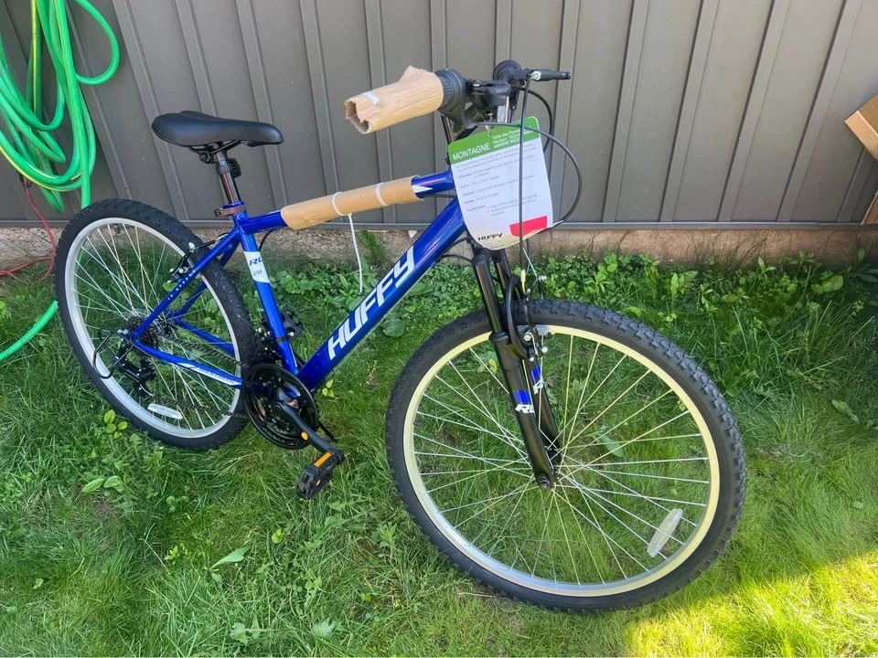 Huffy 26” Rock Creek Mountain Bike, Fits Riders 60”+, Blue - photo 2