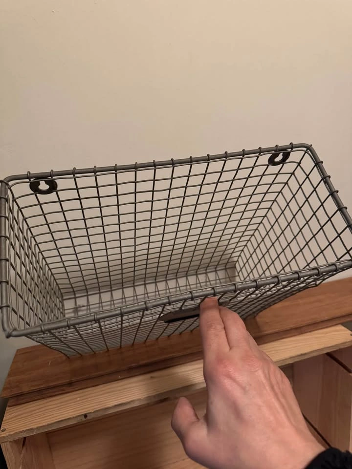 Vintage Wire Basket - photo 3