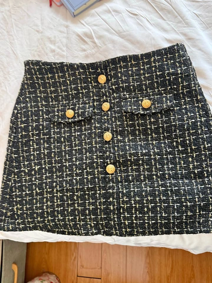 Casual formal skirt size large