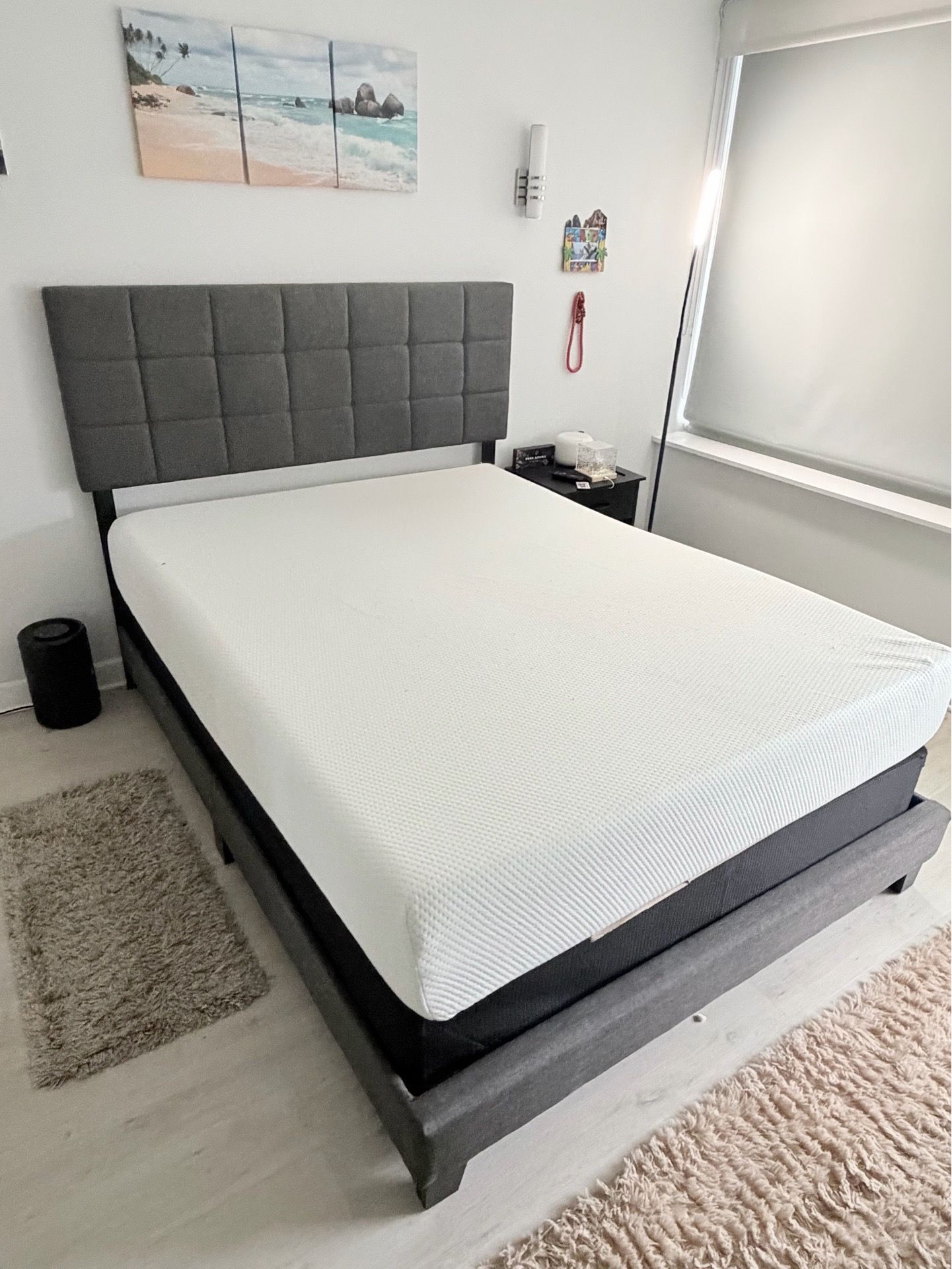 Queen bed set (mattress, frame, boxspring) - photo 3