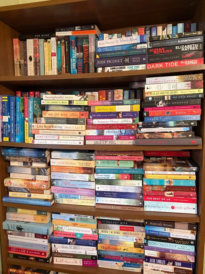 Private Book Collection (Thousands of Books) - By Appointment - photo 2