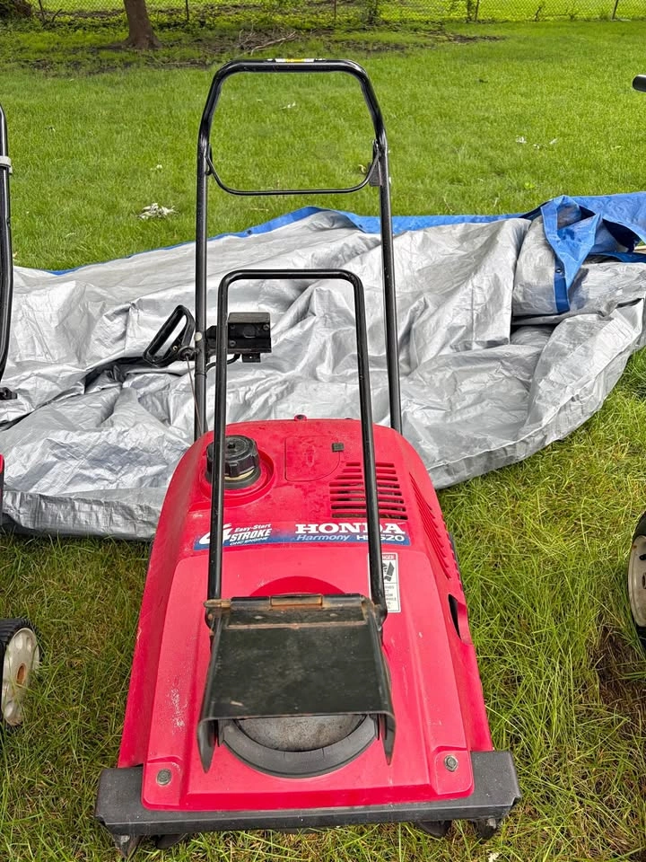 Honda Harmony HS520 Snow Blower