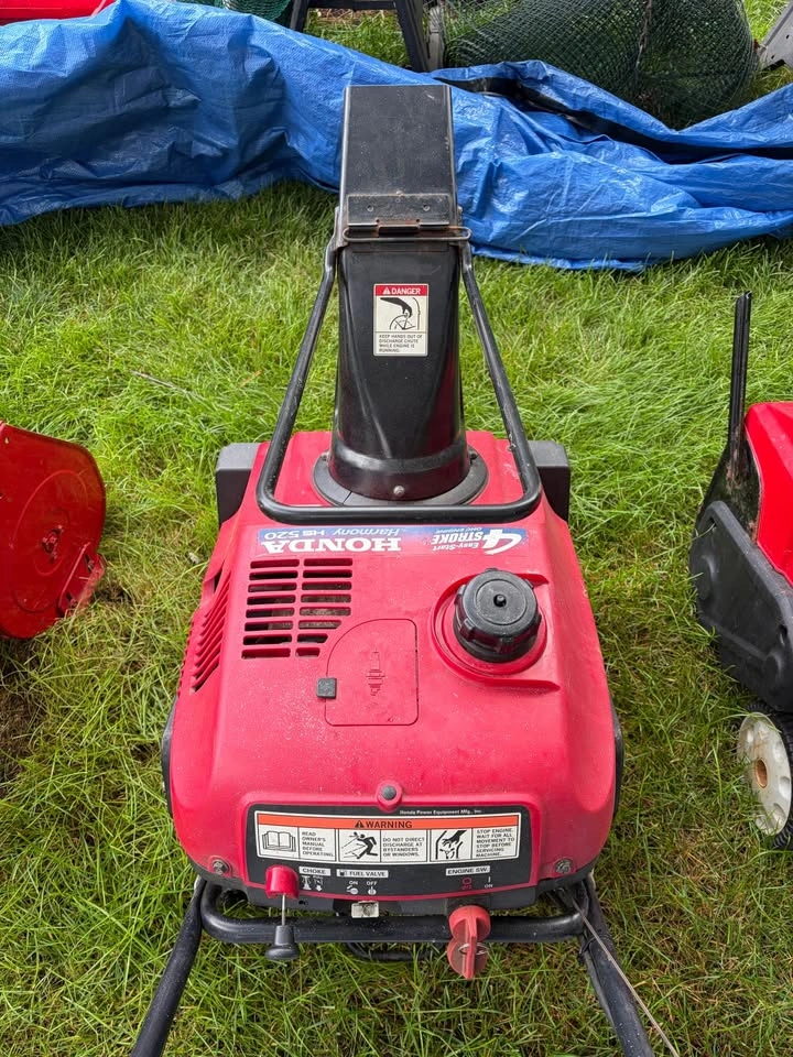 Honda Harmony HS520 Snow Blower - photo 3